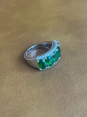 Emerald Green Stone Sterling Silver Ring